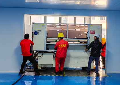 無塵車間裁切機(jī)搬運使用直行搬運小坦克